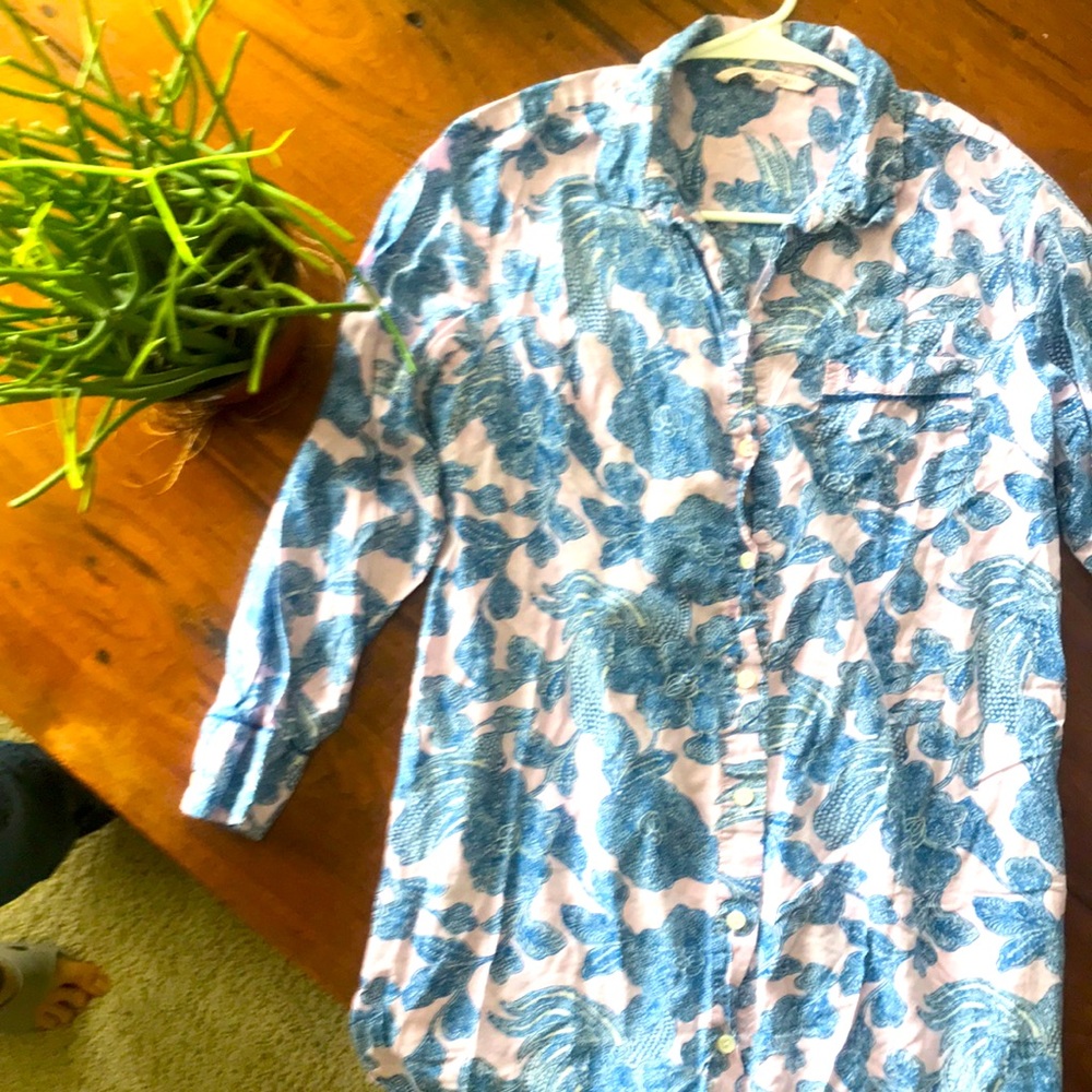 Victoria’s Secret sleepshirt M